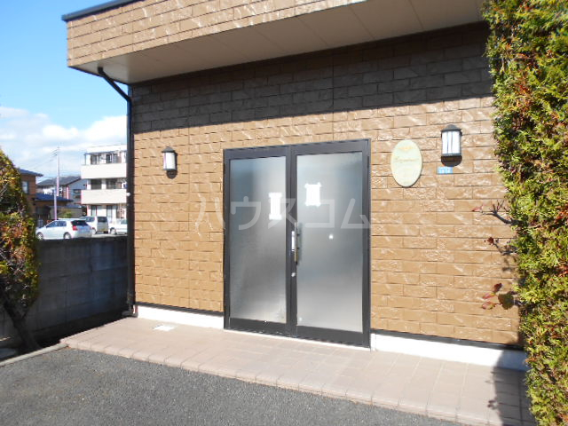 26/30 エントランス