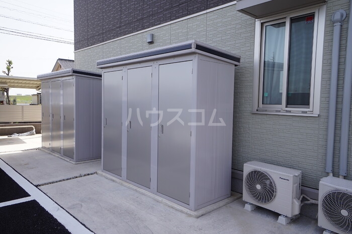 18/21 エントランス