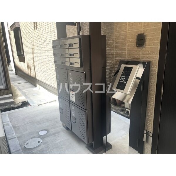 15/17 エントランス