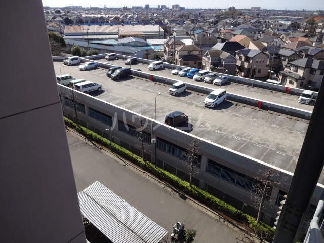 28/30 駐車場