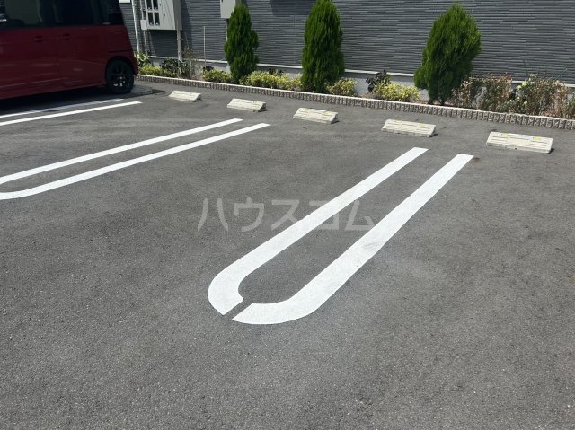 17/23 駐車場