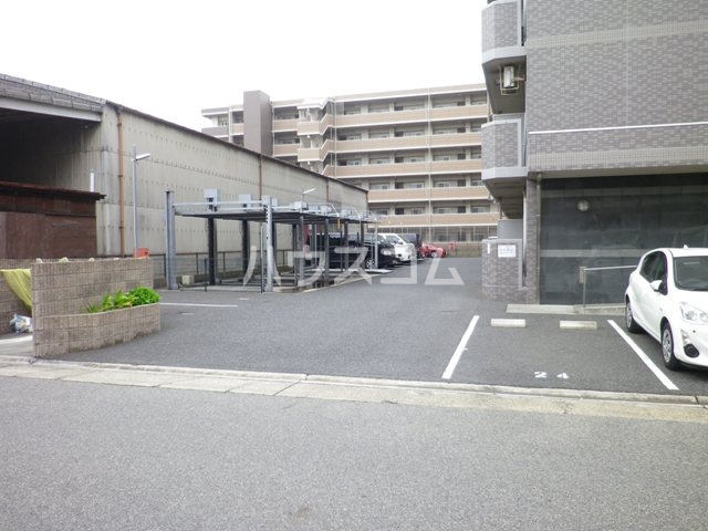 17/24 駐車場