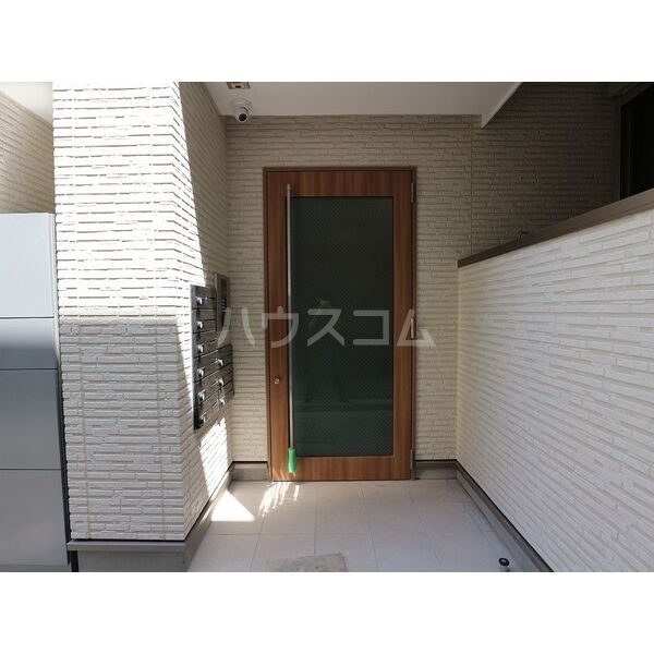 14/21 エントランス