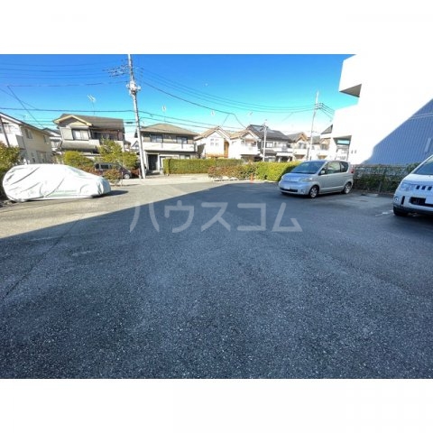 20/27 駐車場