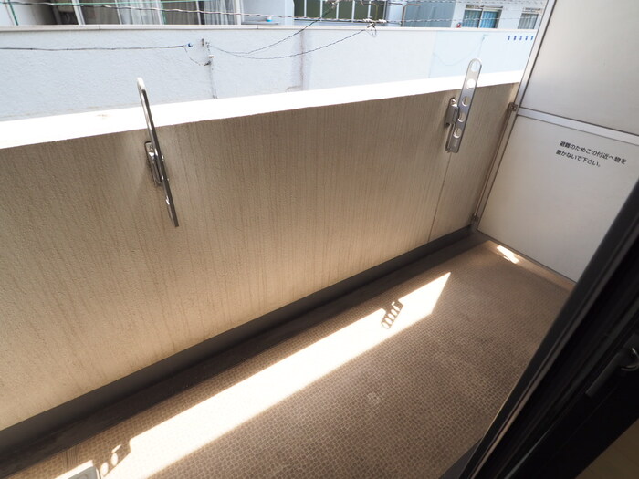 13/23 バルコニー