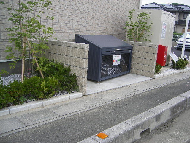 18/28 エントランス