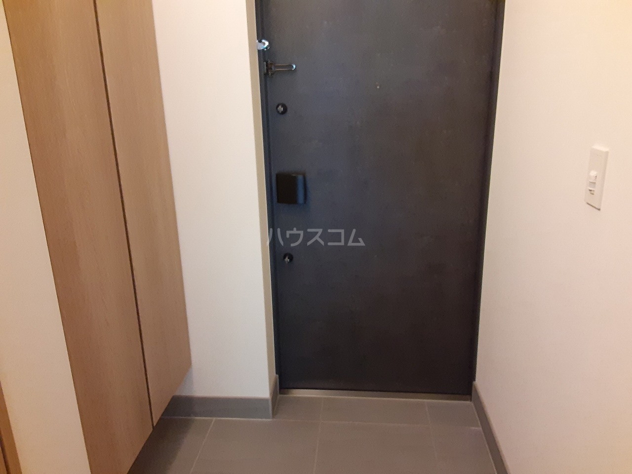 13/30 玄関