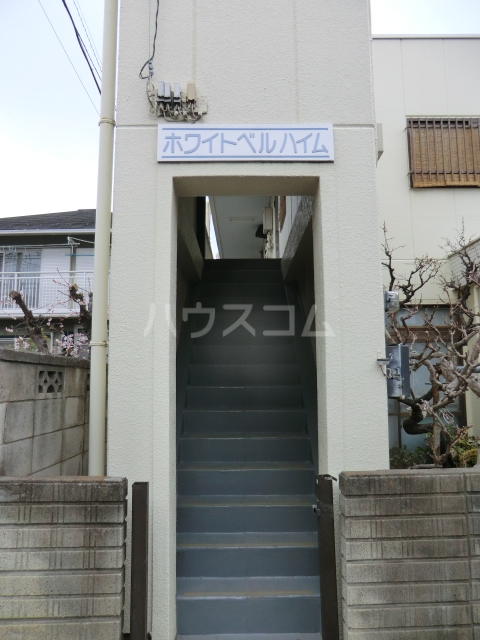 20/27 エントランス