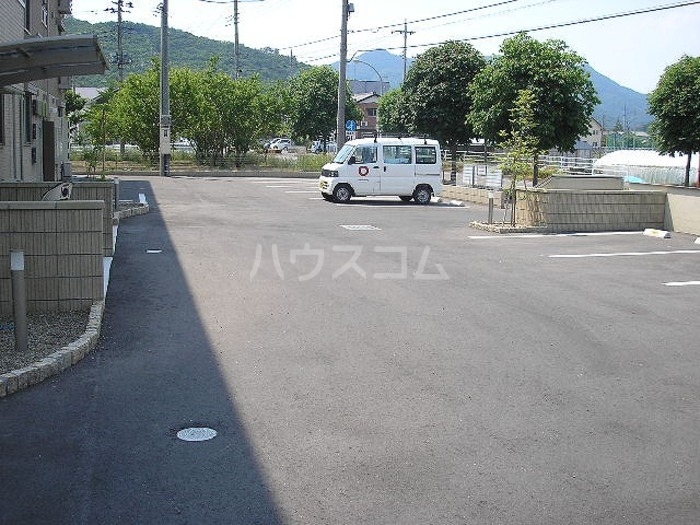 10/10 駐車場