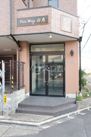 23/30 エントランス