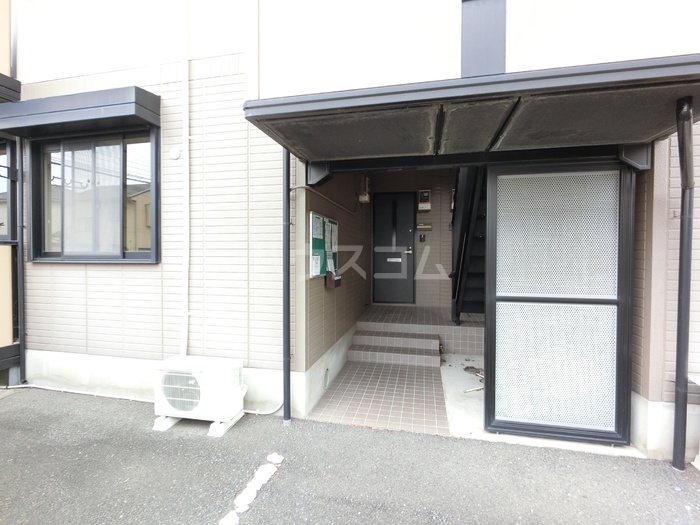 2/5 エントランス