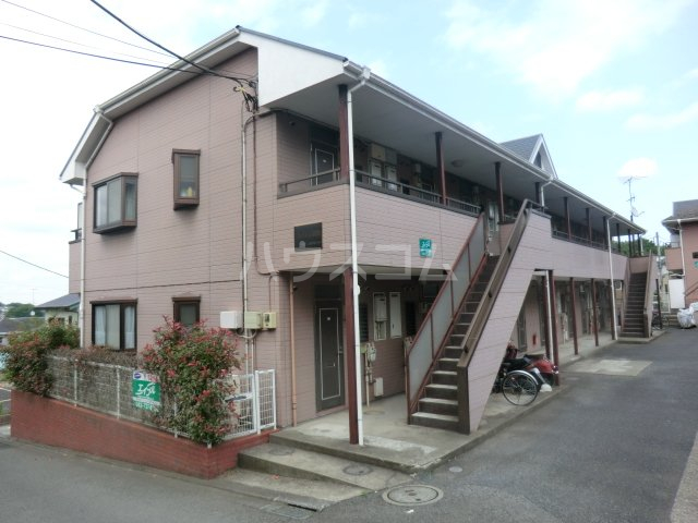 16/27 エントランス