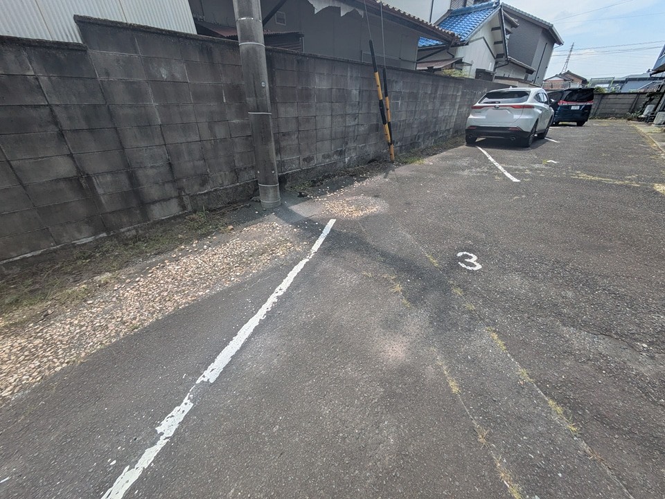 15/20 駐車場