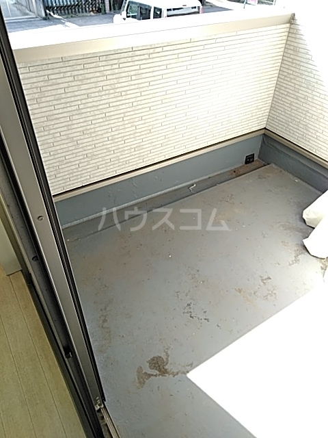 18/23 バルコニー