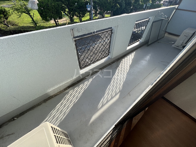 13/21 バルコニー