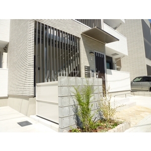 2/2 エントランス