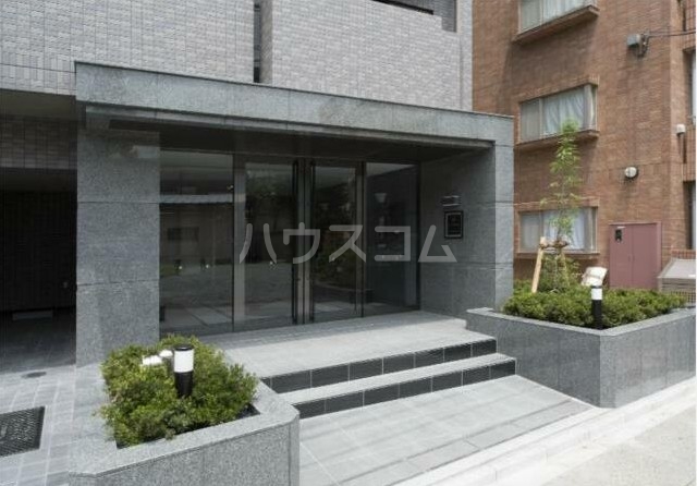 19/28 エントランス