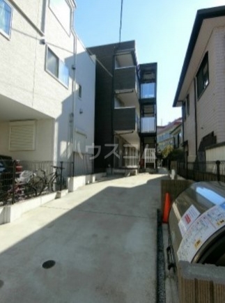 16/26 エントランス