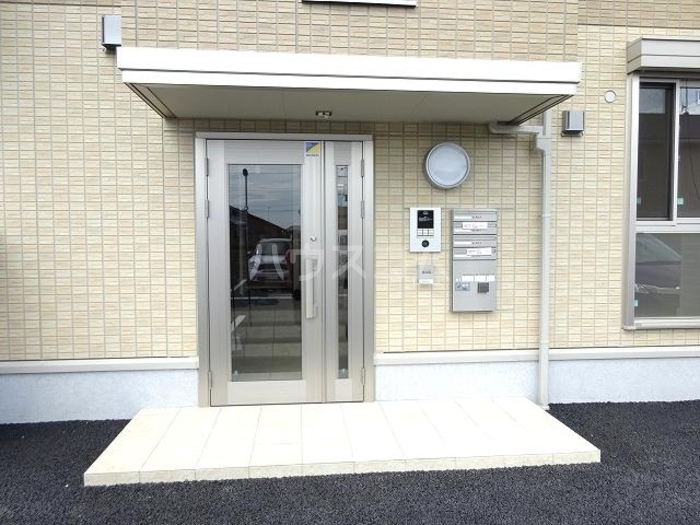 19/25 エントランス