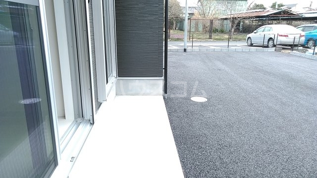 18/27 バルコニー