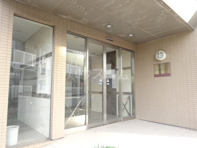 19/25 エントランス