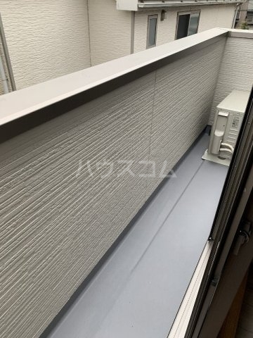 20/27 バルコニー