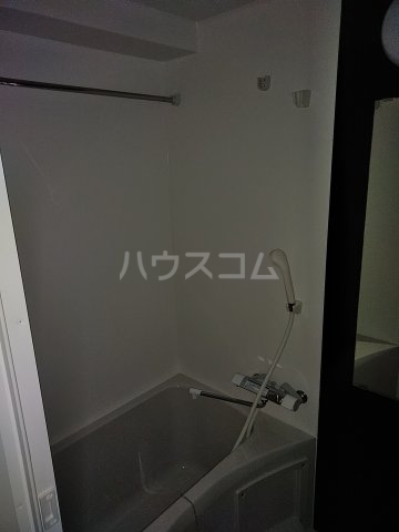 13/30 浴室