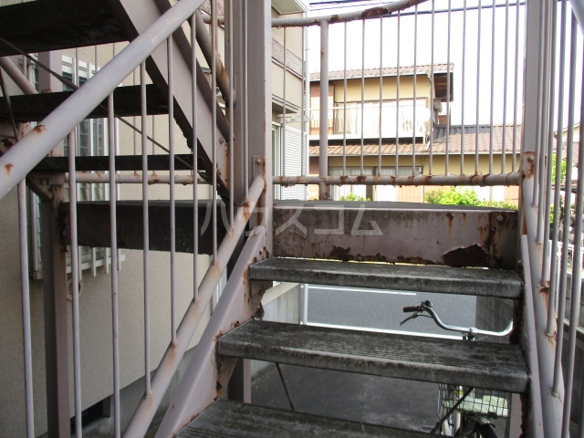 2/4 エントランス