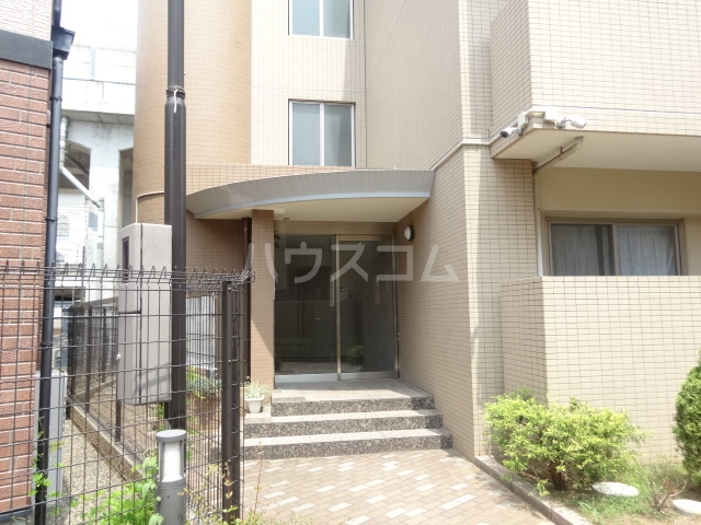 19/28 エントランス