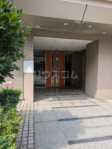 13/14 エントランス