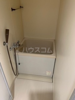13/30 浴室