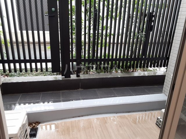 20/30 バルコニー