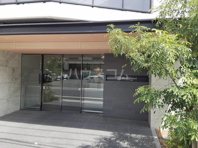 18/21 エントランス