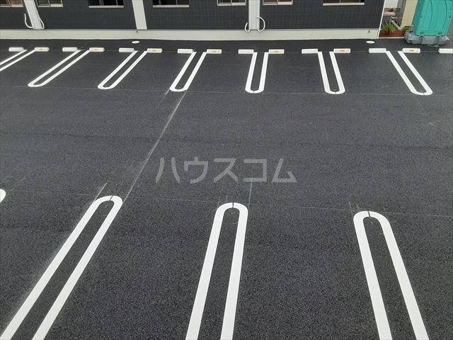 18/26 駐車場