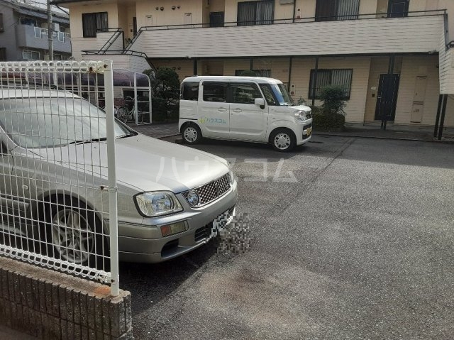 21/30 駐車場