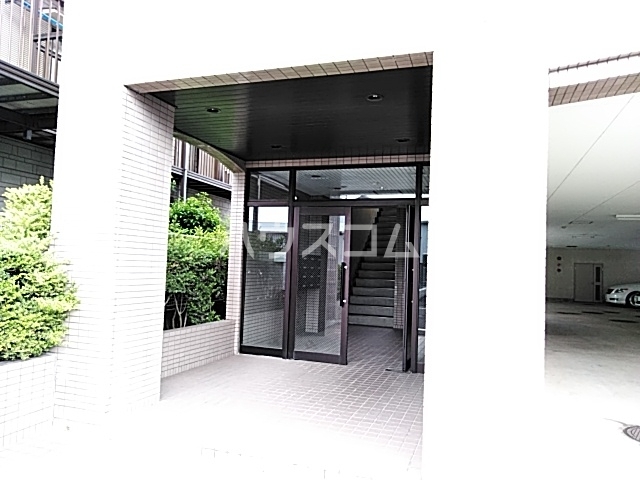 17/21 エントランス