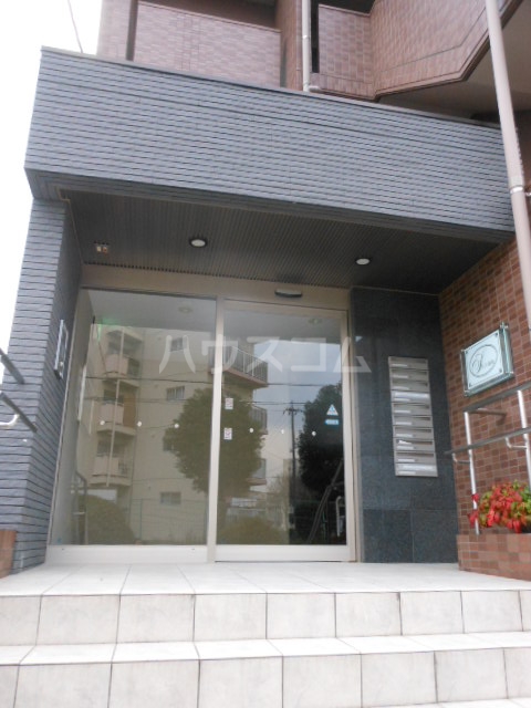 19/25 エントランス