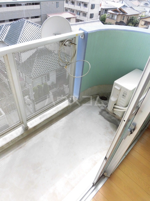 19/28 バルコニー