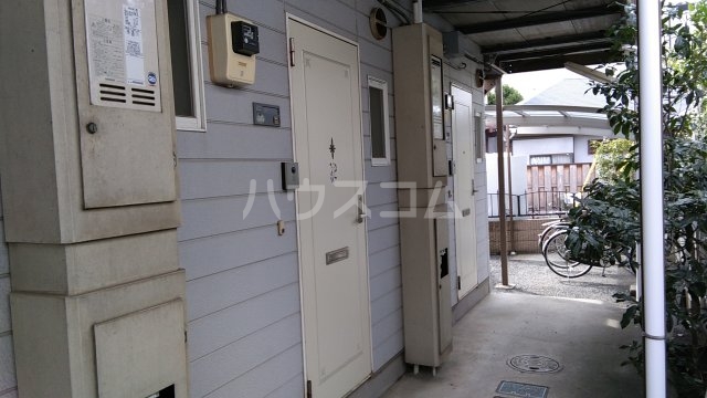 18/28 エントランス