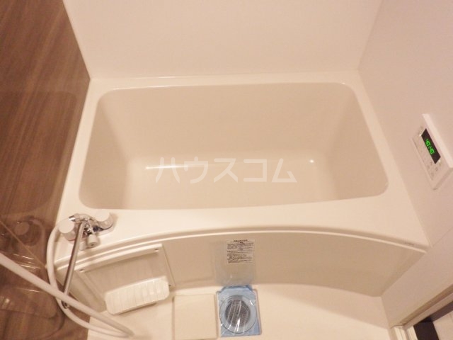 13/30 浴室