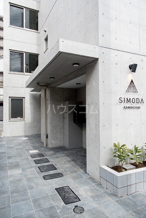 20/22 エントランス