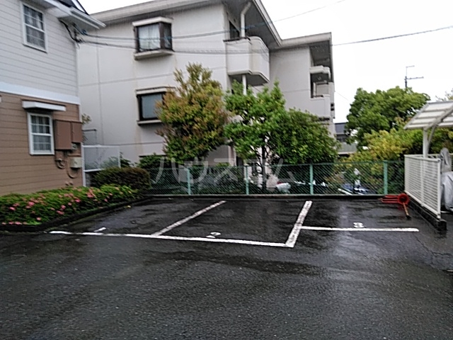 3/4 駐車場