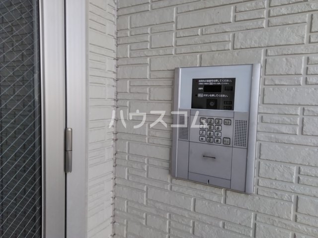 20/23 エントランス