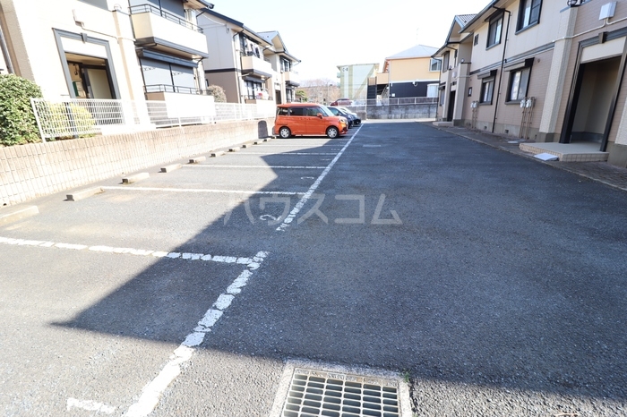 14/15 駐車場