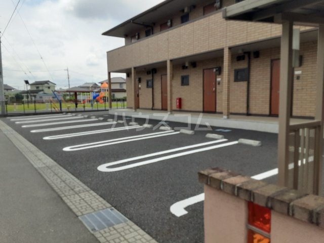 15/22 駐車場