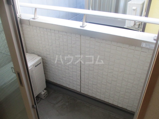 13/18 バルコニー