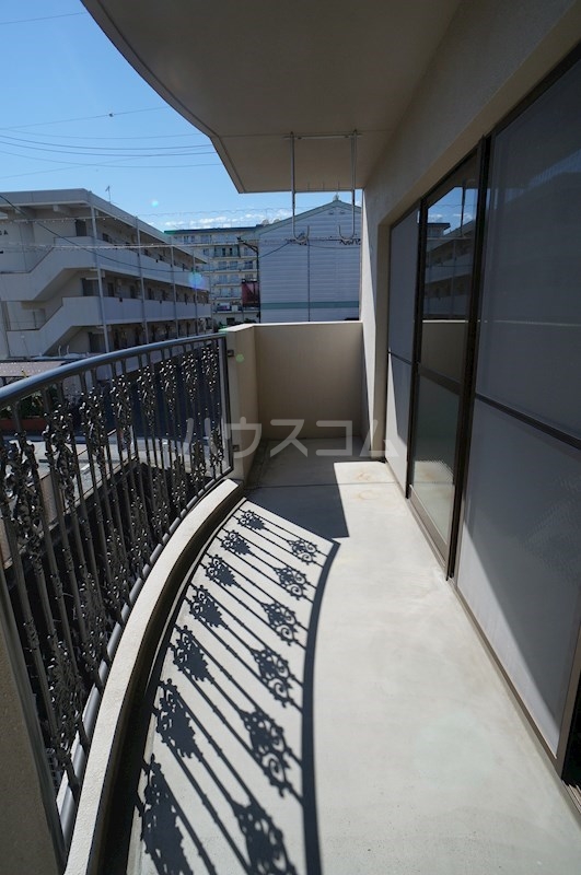 20/27 バルコニー