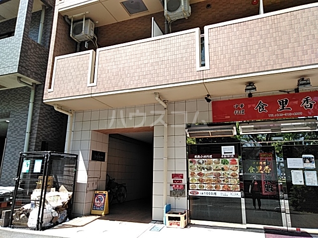 19/29 エントランス