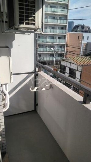 13/16 バルコニー