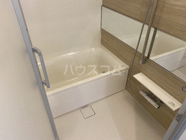 17/30 浴室